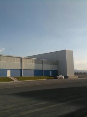 Quien construyo el colegio del aire