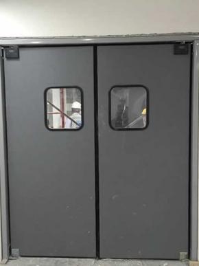 Puerta de impacto